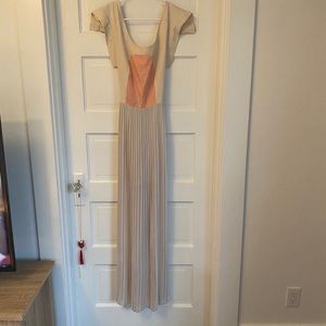 Finders Keepers cross back capped sleeve maxi